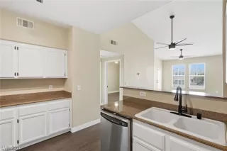 Photo #5: 2778158 Listing 