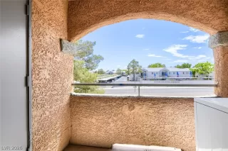 Photo #6: 2778166 Listing 