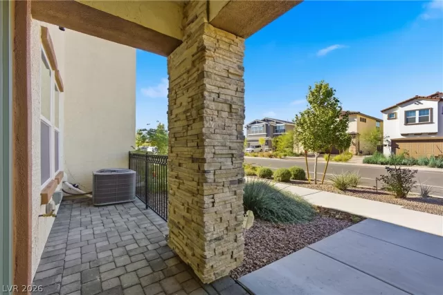 MLS: 2778183 Condo For Sale
