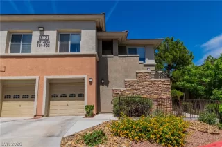 Photo #4: 2778248 Listing