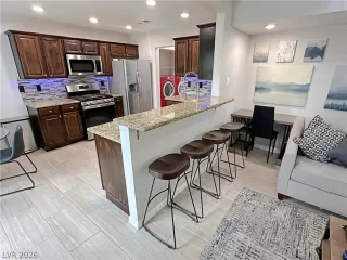 Photo #4: 2778251 Listing 