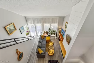 Photo #4: 2778267 Listing