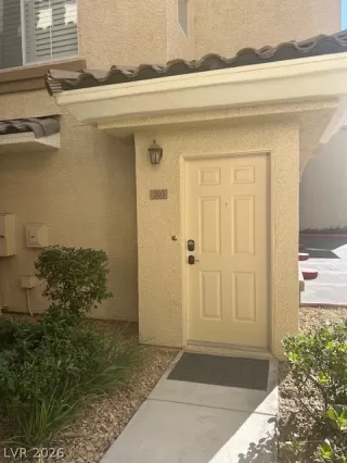 Photo #1: 2778279 Listing 