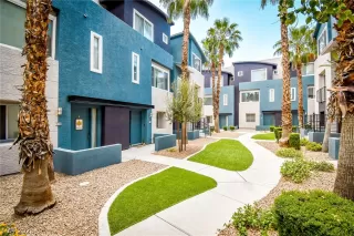 Photo #3: 2778291 Listing 