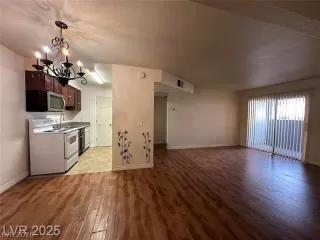 Photo #2: 2778347 Listing 