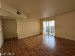 Photo #6: 2778347 Listing 