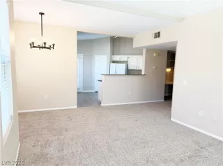 Photo #5: 2778497 Listing 