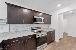 Photo #1: 2778507 Listing 