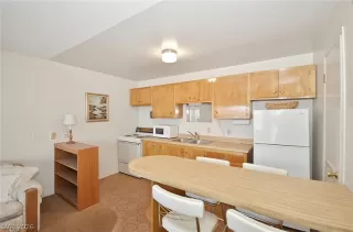 Photo #2: 2778559 Listing 