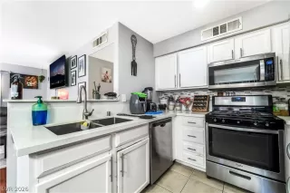 Photo #5: 2778564 Listing 