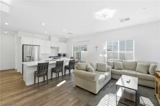 Photo #2: 2778576 Listing 