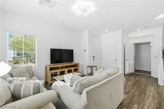 Photo #4: 2778576 Listing 
