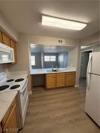 Photo #6: 2778631 Listing 