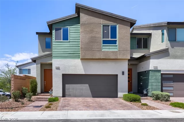 MLS: 2778633 Condo For Sale