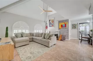 More Details about MLS # 2778715 : 2611 SOUTH DURANGO DRIVE 102