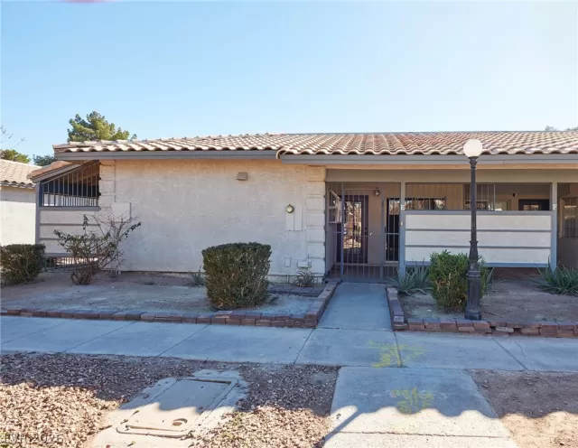 MLS: 2778717 Condo For Sale