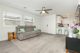 Photo #6: 2778721 Listing 