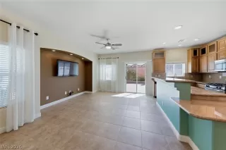 Photo #5: 2778754 Listing 