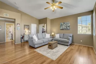 Photo #1: 2778816 Listing 