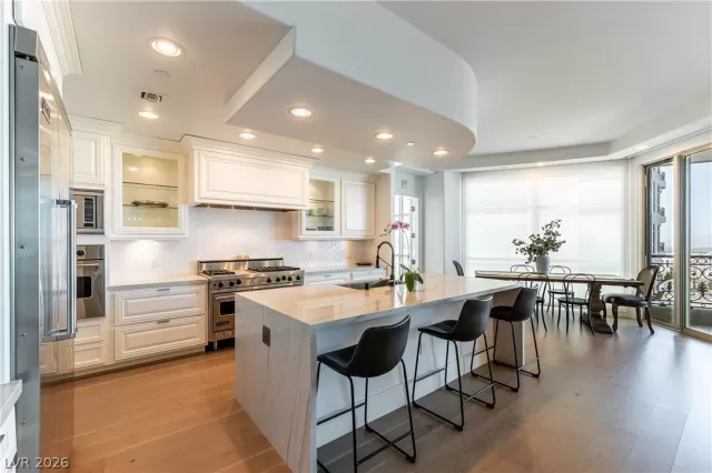 MLS: 2778826 Condo For Sale