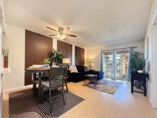 Photo #2: 2778829 Listing 