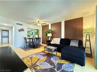 Photo #3: 2778829 Listing 