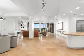 Photo #6: 2778871 Listing 