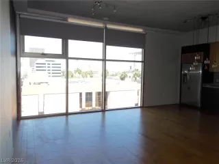 Photo #5: 2778877 Listing 