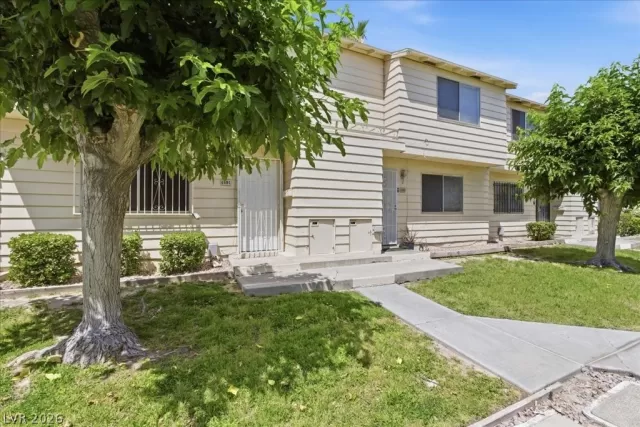 MLS: 2778882 Condo For Sale