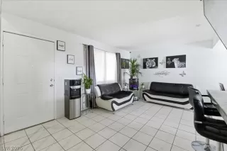 Photo #3: 2778882 Listing 