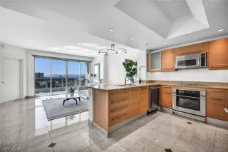 Photo #3: 2778886 Listing 