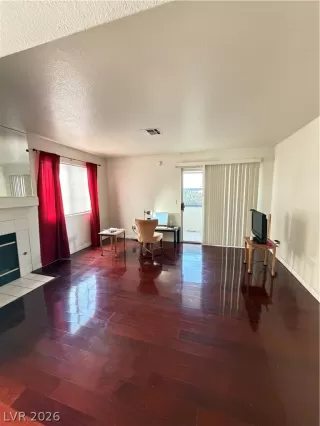 Photo #4: 2778903 Listing 
