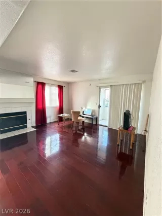 Photo #5: 2778903 Listing 