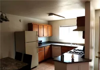 Photo #4: 2778912 Listing 
