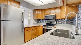 Photo #5: 2778930 Listing 
