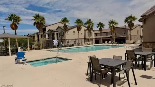 Photo #3: 2778932 Listing 