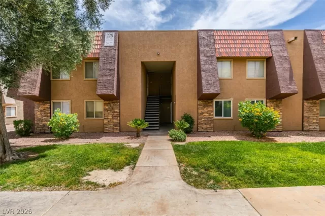 MLS: 2778957 Condo For Sale
