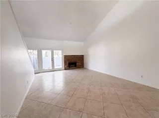 Photo #2: 2778972 Listing 