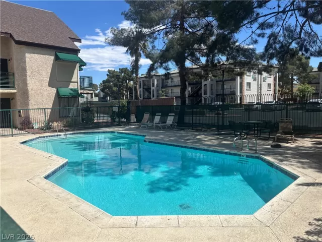 MLS: 2778973 Condo For Sale
