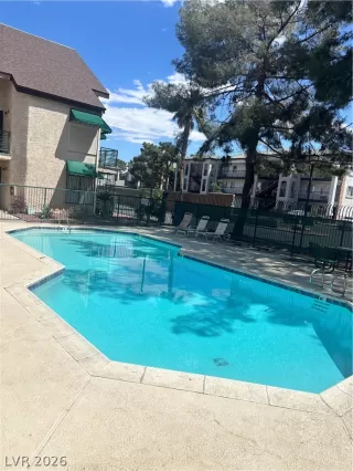 Photo #1: 2778973 Listing 