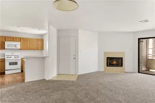 Photo #4: 2779017 Listing 