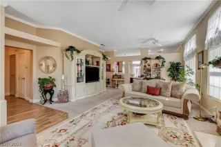 Photo #4: 2779032 Listing 