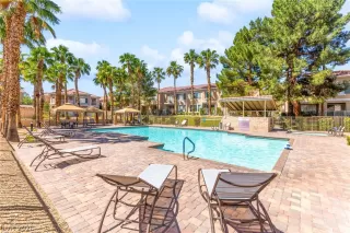 Photo #4: 2779036 Listing 