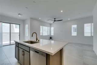 Photo #4: 2779063 Listing 