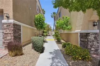 Photo #4: 2779138 Listing 