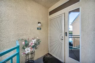 Photo #1: 2779161 Listing 