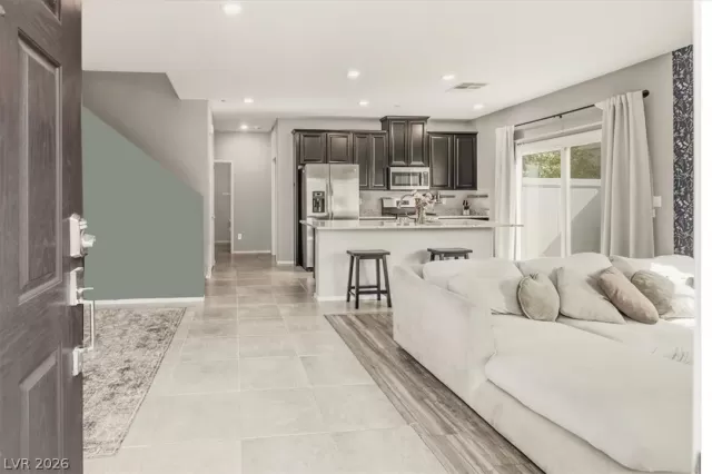 MLS: 2779190 Condo For Sale
