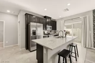 Photo #3: 2779190 Listing 