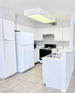 Photo #4: 2779192 Listing 