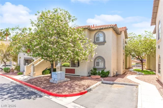 MLS: 2779205 Condo For Sale